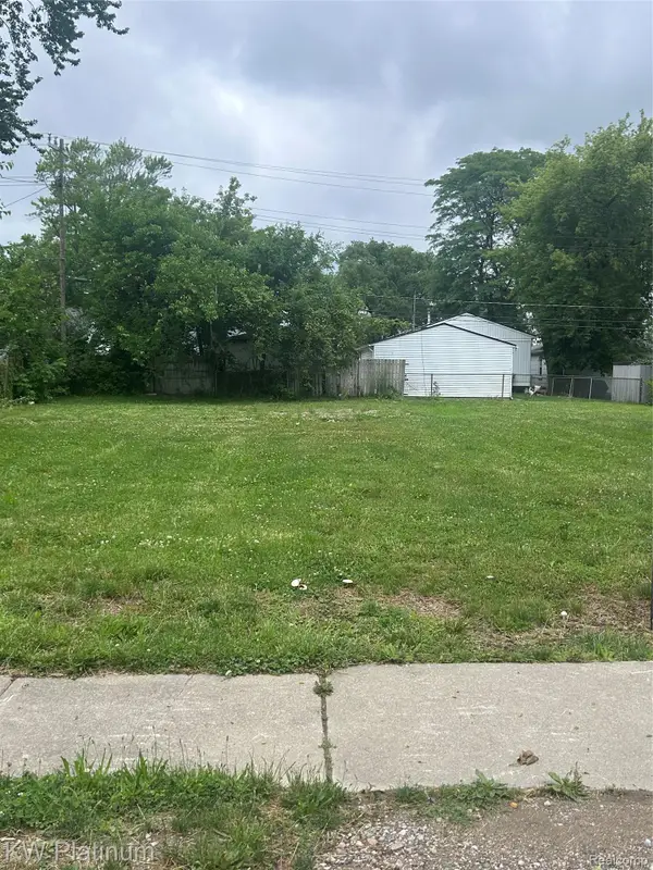 20908 Woodward Street, ClintonTownship, MI 48035