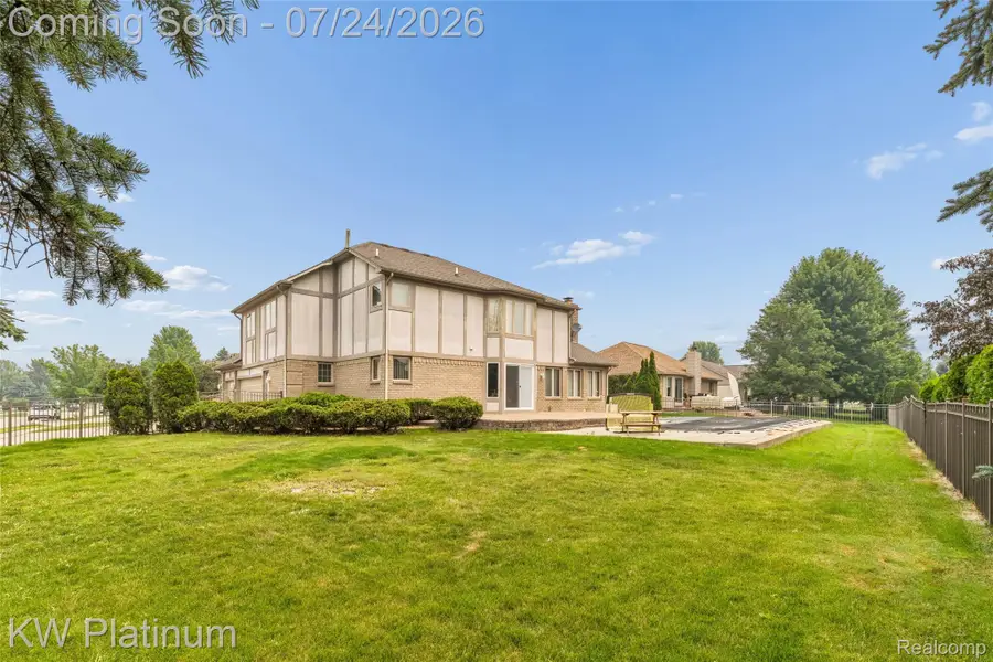 19182 Weathervane Drive, Macomb, MI 48044 - #2