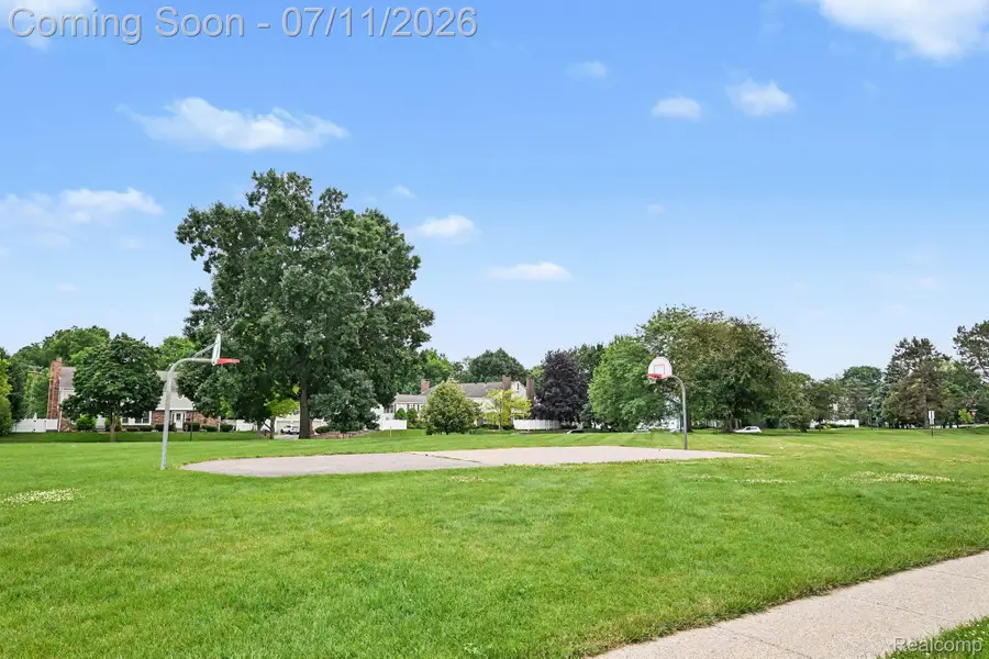 21206 E Glen Haven Circle, Northville, MI 48167 - #3