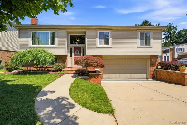 4731 Pare Lane, Trenton, MI 48183