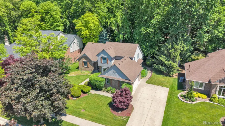 43746 Via Antonio Drive, Sterling Heights, MI 48314 - #3