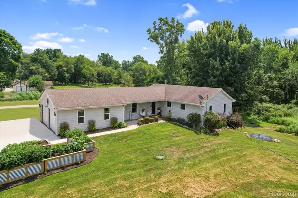 6050 Brophy Road, Howell, MI 48855