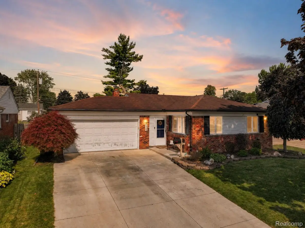 15123 Hix Street, Livonia, MI 48154 - #1