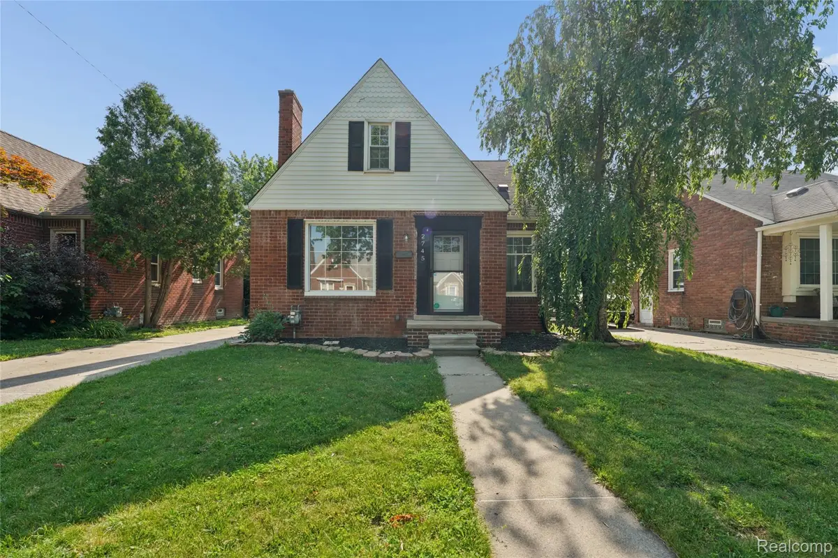 2745 21st Street, Wyandotte, MI 48192 - #1