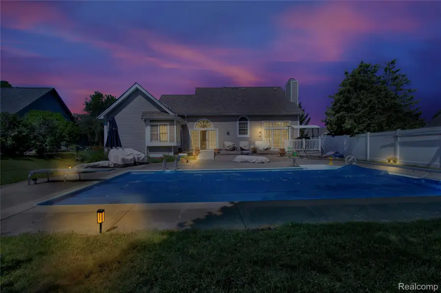 16073 Silverwood Drive, Fenton, MI 48430 - #2