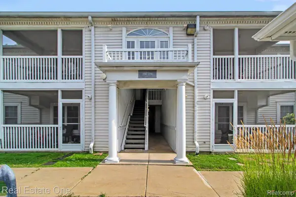 2271 S Main Street, AnnArbor, MI 48103
