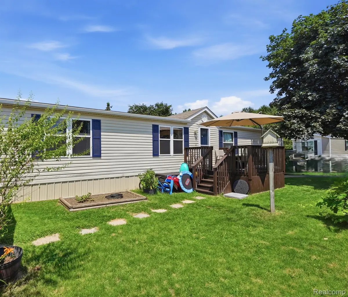 4634 Butternut Street, Clarkston, MI 48348 - #1