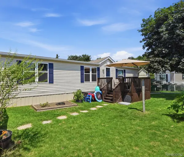 4634 Butternut Street, Clarkston, MI 48348