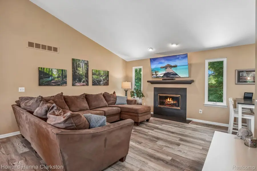 2787 Riverside Drive, Waterford, MI 48329 - #3