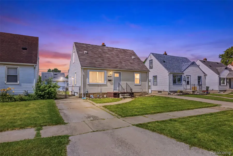 14629 Keppen Avenue, Allen Park, MI 48101 - #2