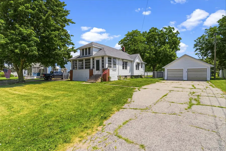 1709 Michigan Avenue, Portsmouth, MI 48708 - #2