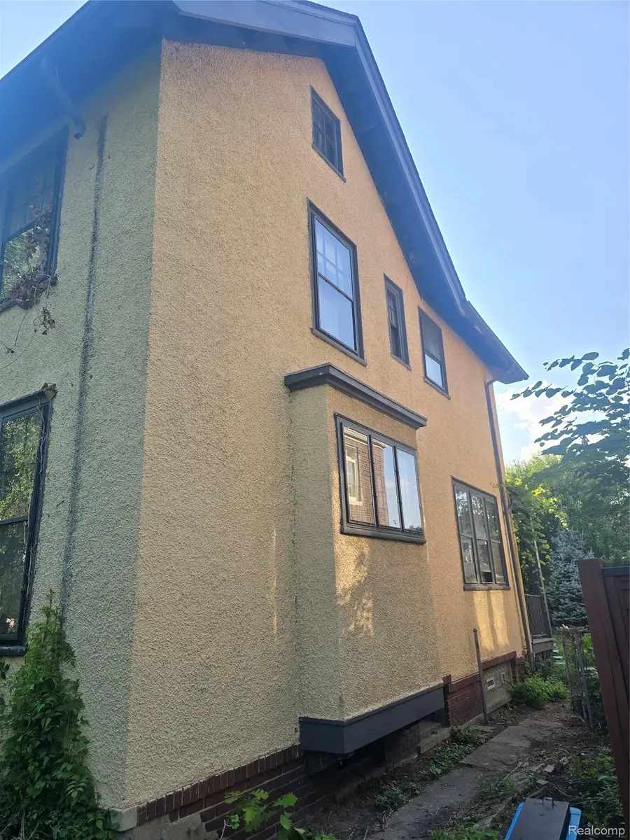 862 Chicago Blvd, E, Detroit, MI 48202 - #3