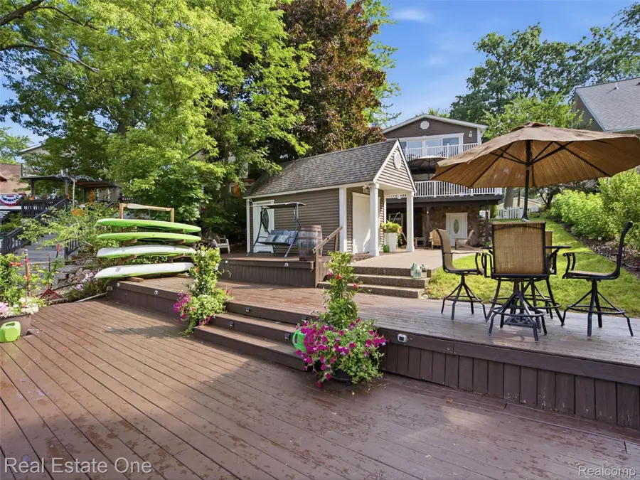 4011 Lotus Drive, Waterford, MI 48329 - #3