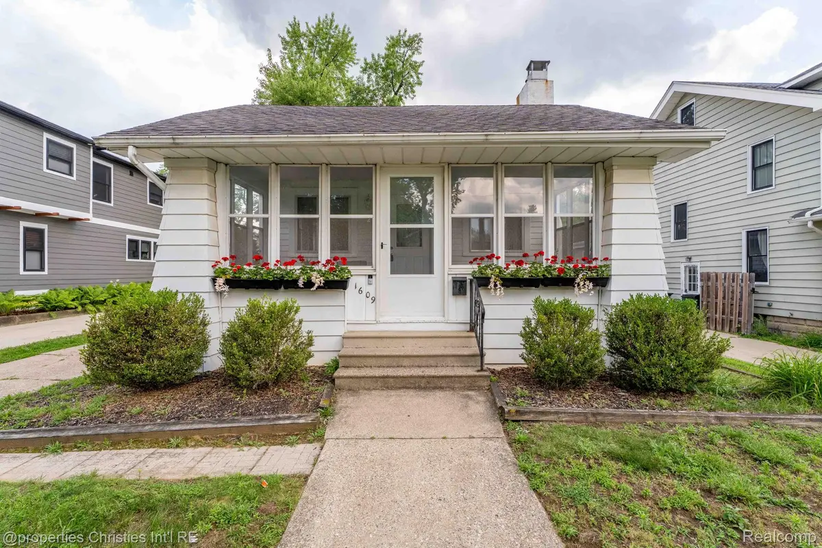 1609 N Washington Avenue, Royal Oak, MI 48067 - #1