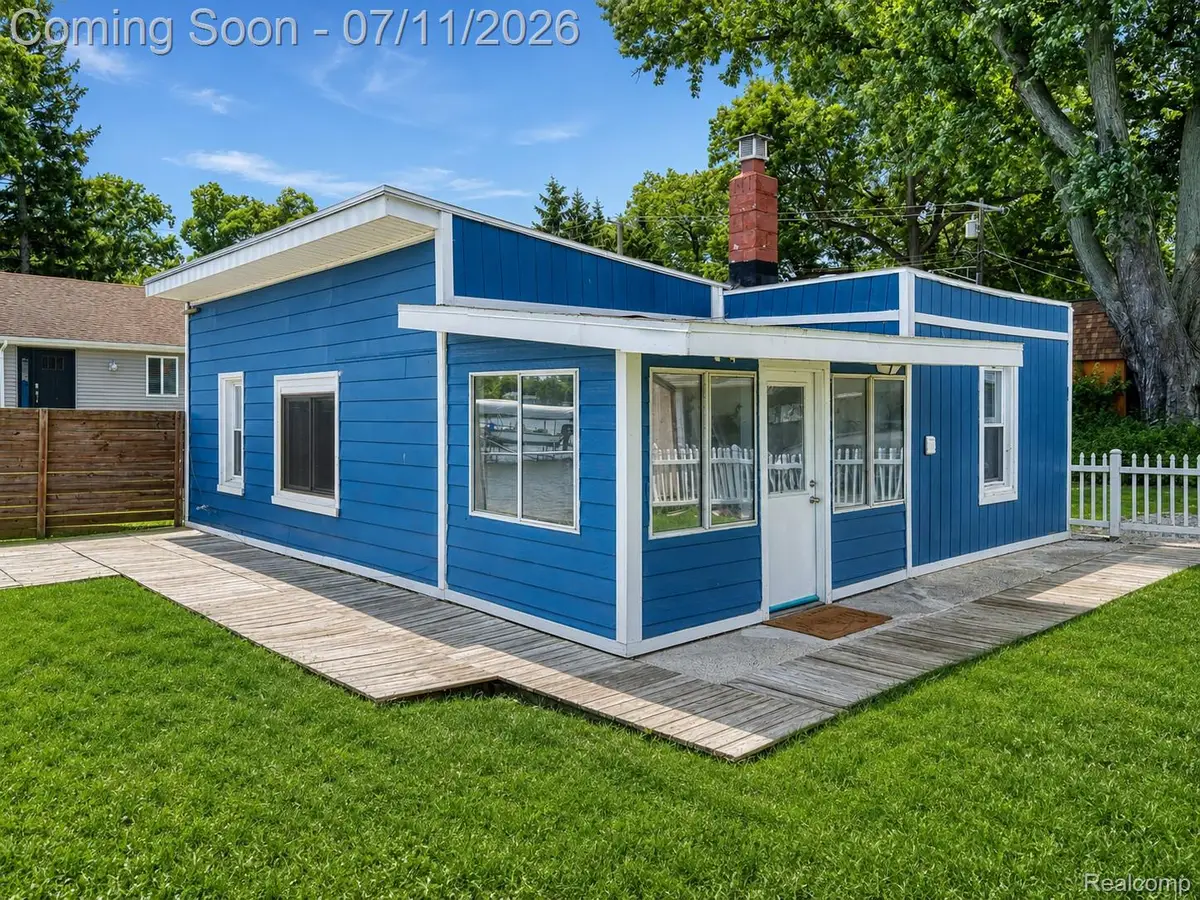 95 N Hulbert Street, White Lake, MI 48386 - #1