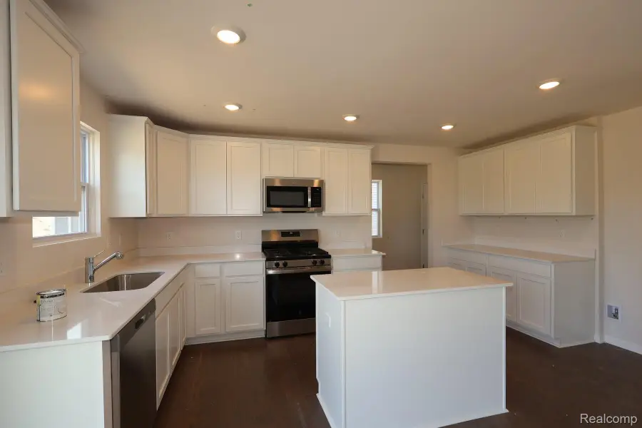 410 Hidden River W, Holly, MI 48442 - #3