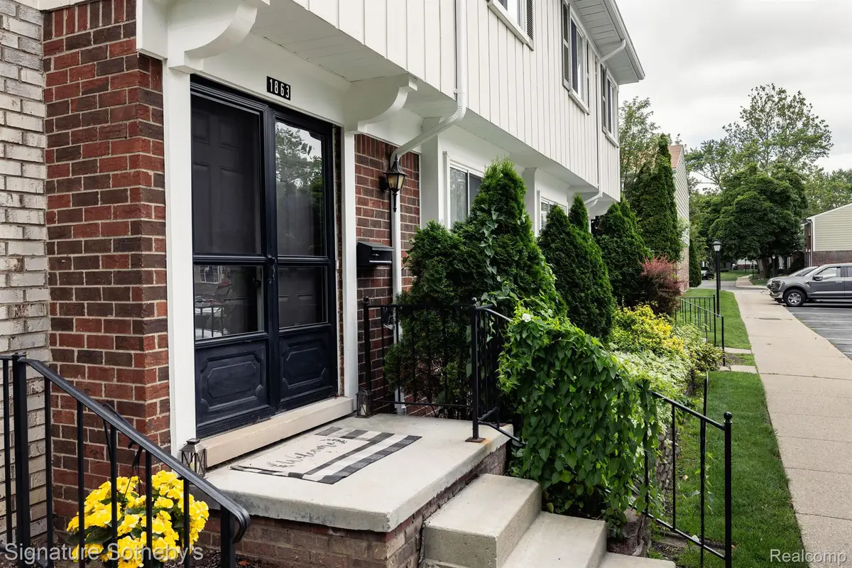 1863 Newporte, Royal Oak, MI 48073 - #1