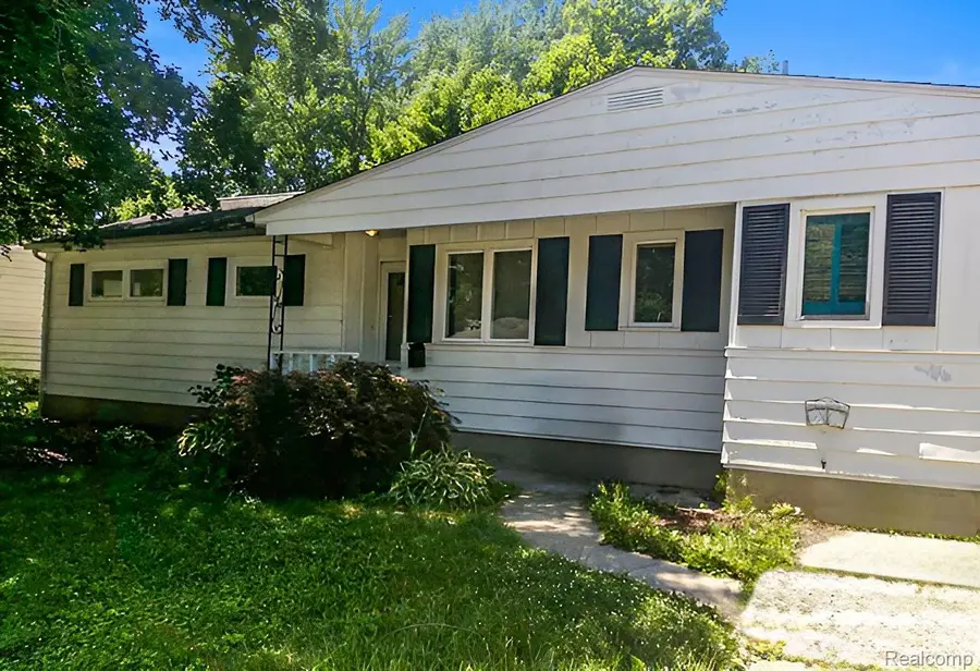 433 Crestview Street, Flushing, MI 48433 - #3