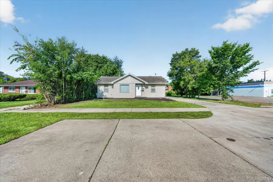 2061 Inkster Road, Garden City, MI 48135 - #3