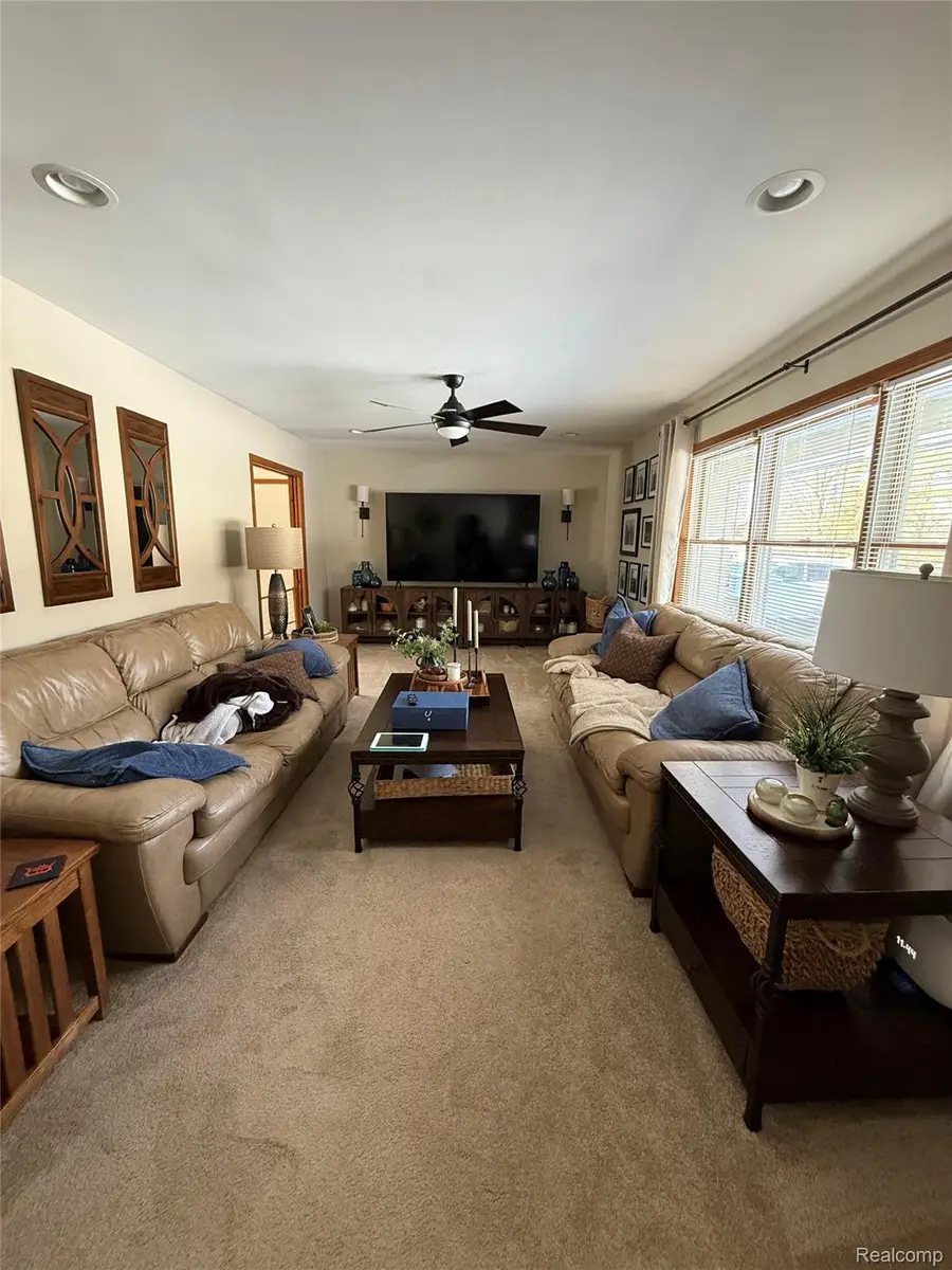 3668 E Allen Road, Howell, MI 48855 - #3