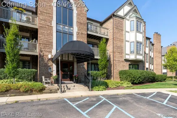 811 Deer Court, Plymouth, MI 48170