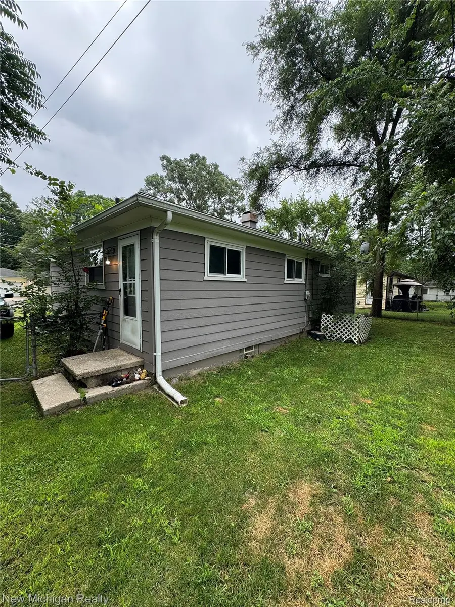 870 Farnsworth Road, White Lake, MI 48386 - #3
