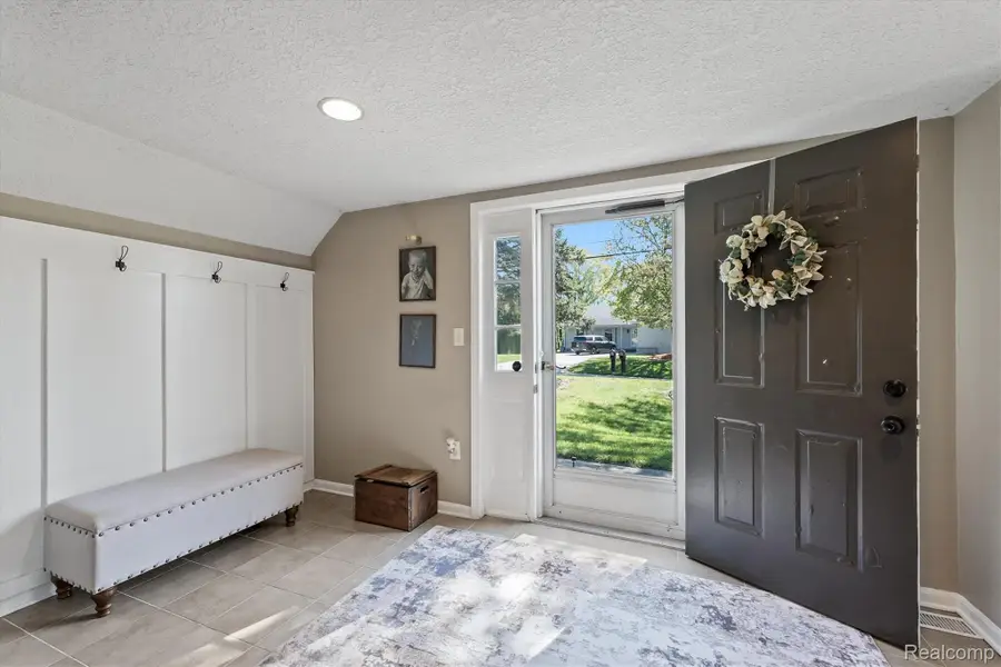 3525 Buss Drive, Commerce, MI 48390 - #2