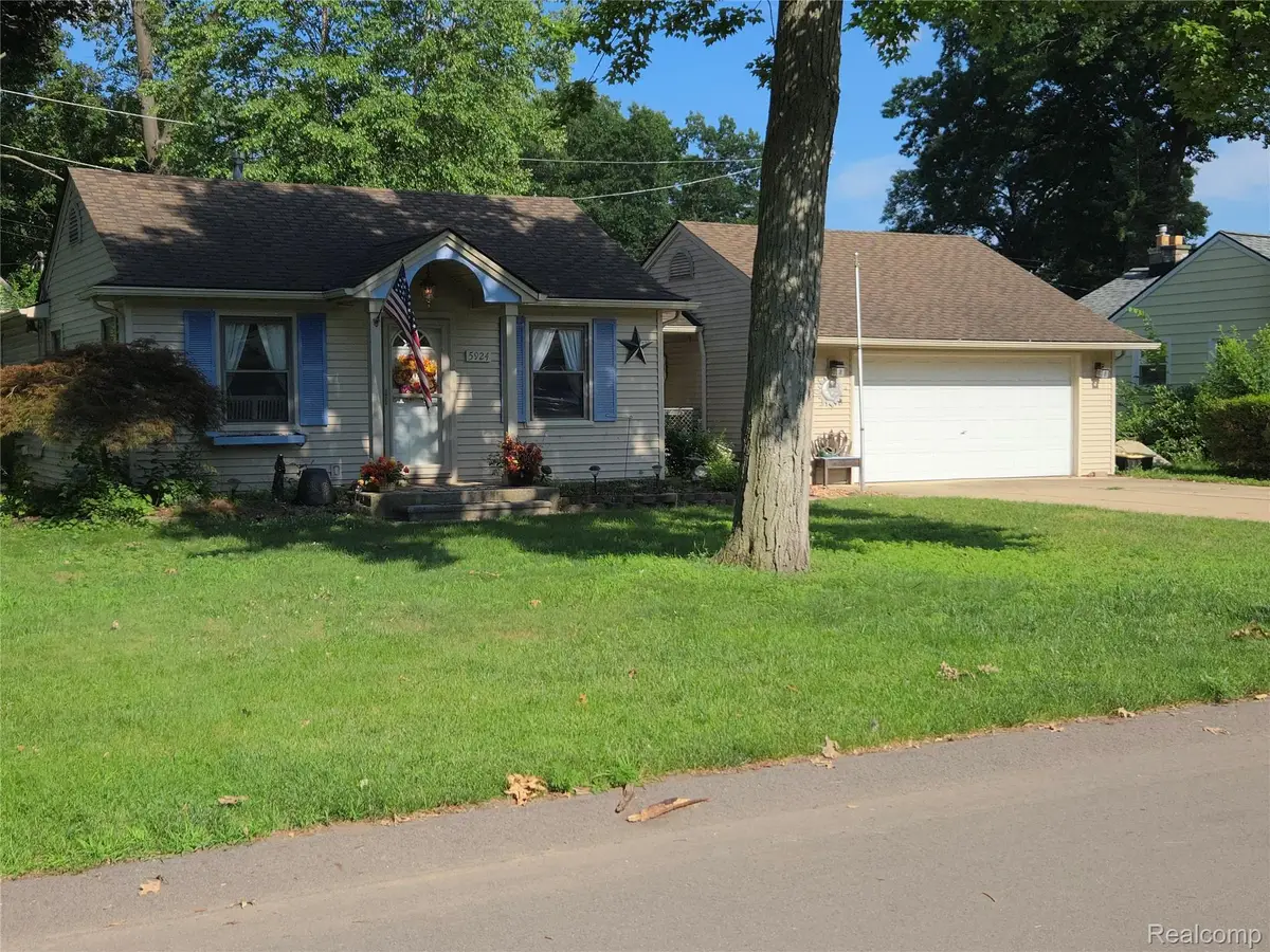 5924 N Karle Street, Westland, MI 48185 - #1