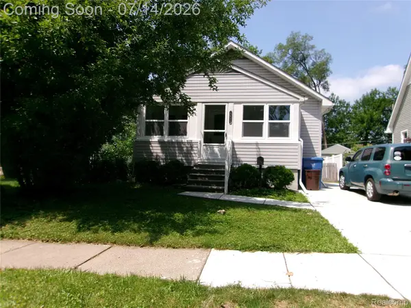 5620 Hipp Street, DearbornHeights, MI 48125