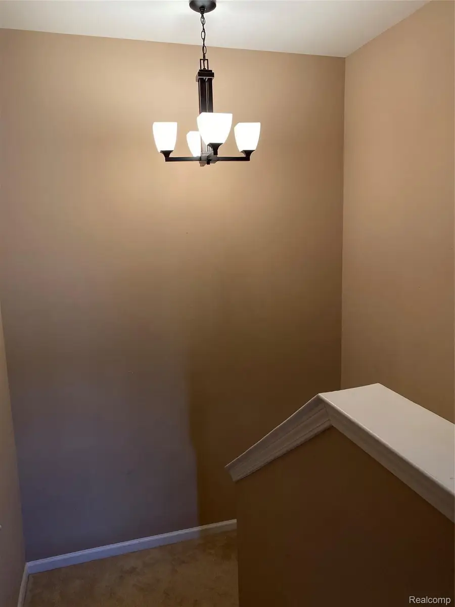 1394 Ashford Court, Troy, MI 48084 - #3