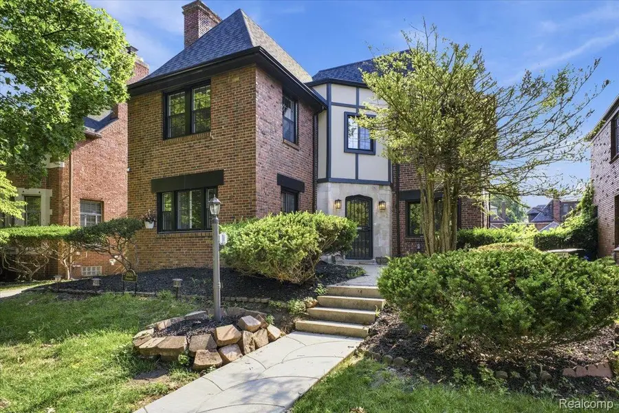 18084 Birchcrest Drive, Detroit, MI 48221 - #2
