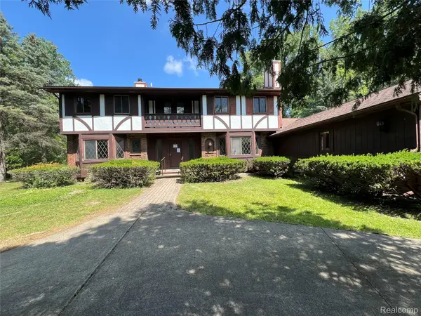 1250 Club Drive, BloomfieldHills, MI 48302