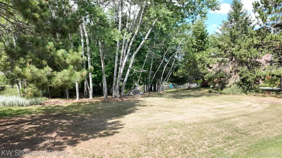 1033 Cantabrian Drive, Weidman, MI 48893 - #2