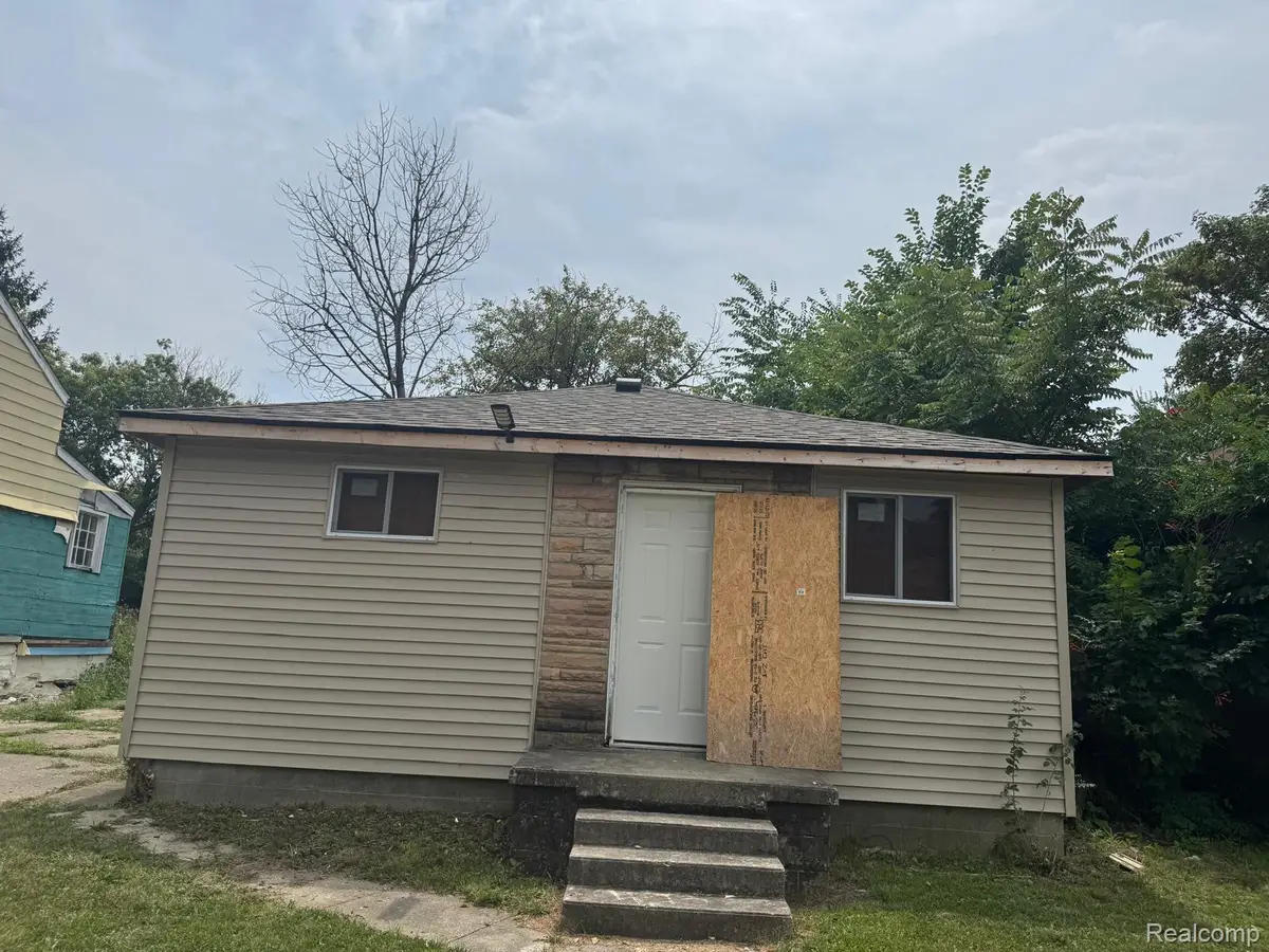 2825 Reynolds Street, Flint, MI 48503 - #1