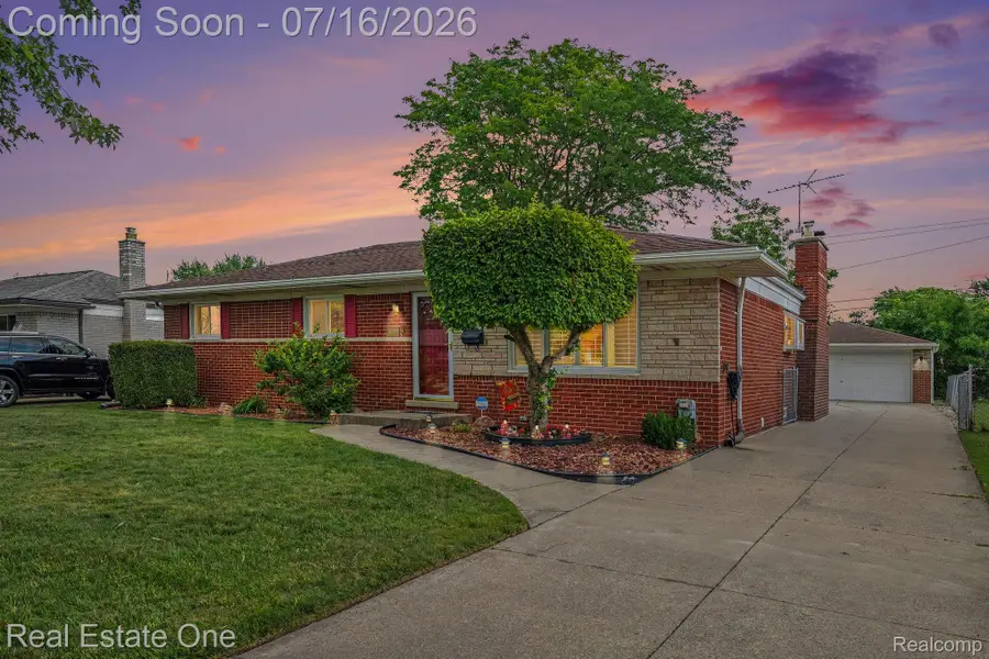31240 Regal Drive, Warren, MI 48088 - #2