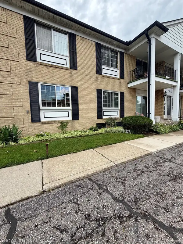 29117 Hayes Road #3, Warren, MI 48088