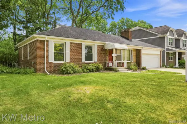 3912 Hillside Drive, RoyalOak, MI 48073