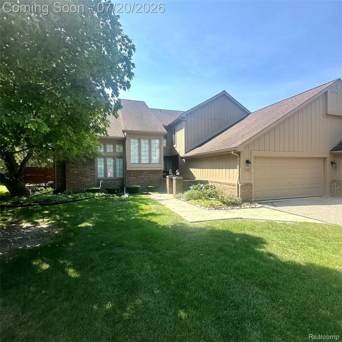 37876 N Laurel Park Drive, Livonia, MI 48152 - #1