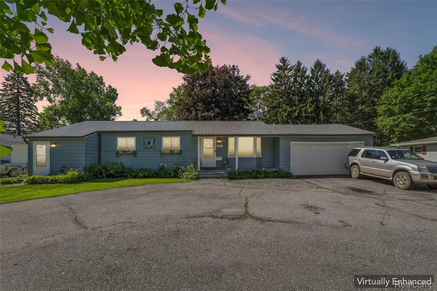 235 Airport Drive, Holly, MI 48442 - #3