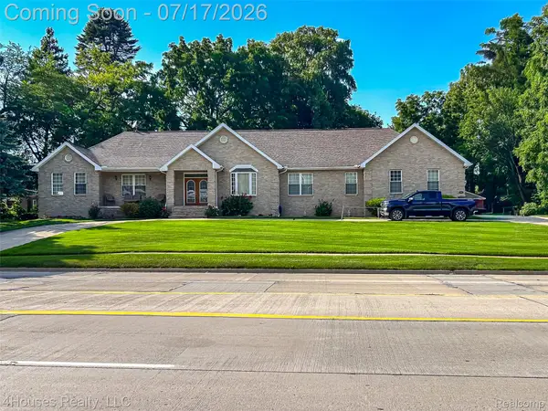 624 Orchard Lake Road, Pontiac, MI 48341