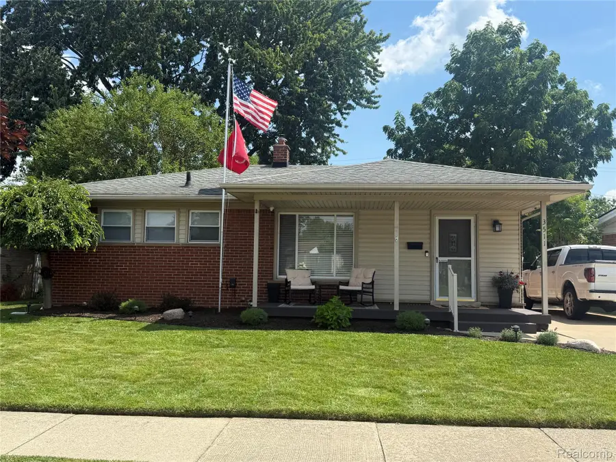 3511 Bridge Street, Trenton, MI 48183 - #2