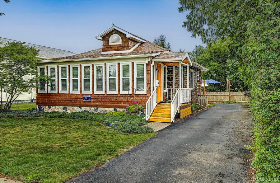 30 Beebe Street, Lake Orion, MI 48362 - #3