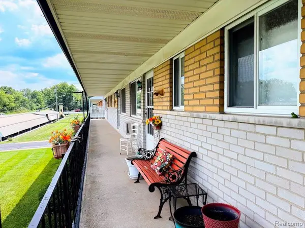 26965 Milford Road #38, SouthLyon, MI 48178