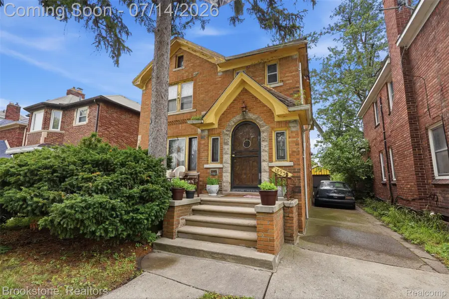 18939 Santa Barbara Drive, Detroit, MI 48221 - #2