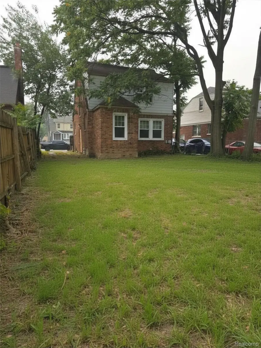 15008 Strathmoor Street, Detroit, MI 48227 - #3