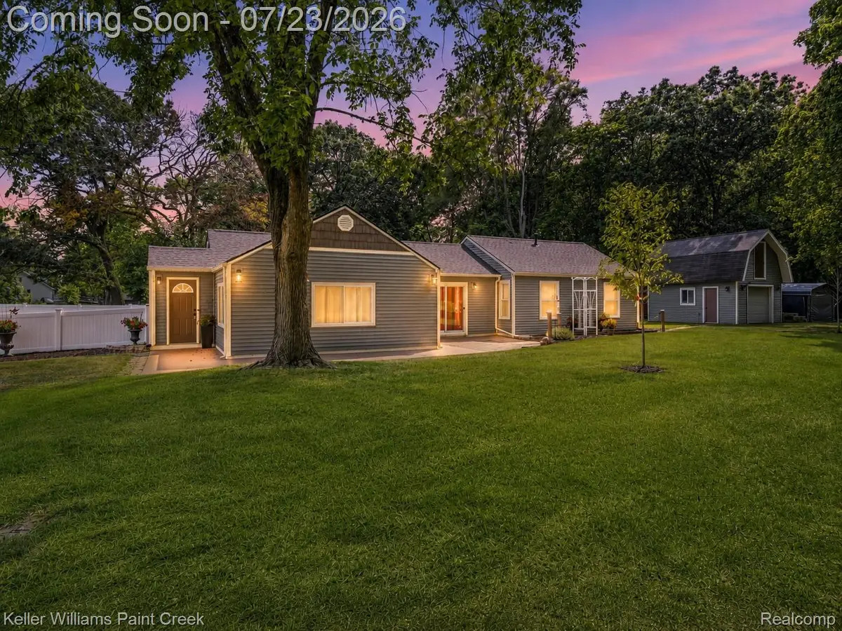 423 East Road, Holly, MI 48442 - #1
