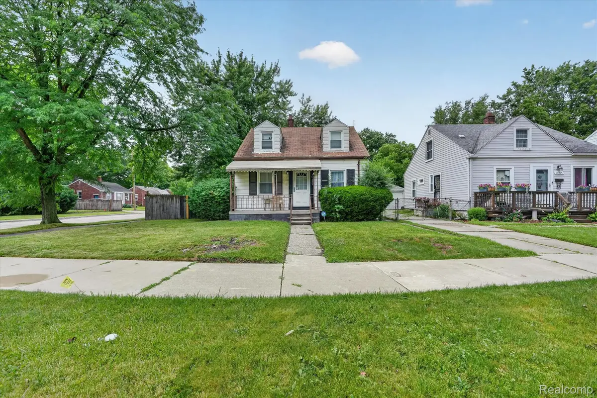 19209 Beaconsfield Street, Harper Woods, MI 48225 - #1