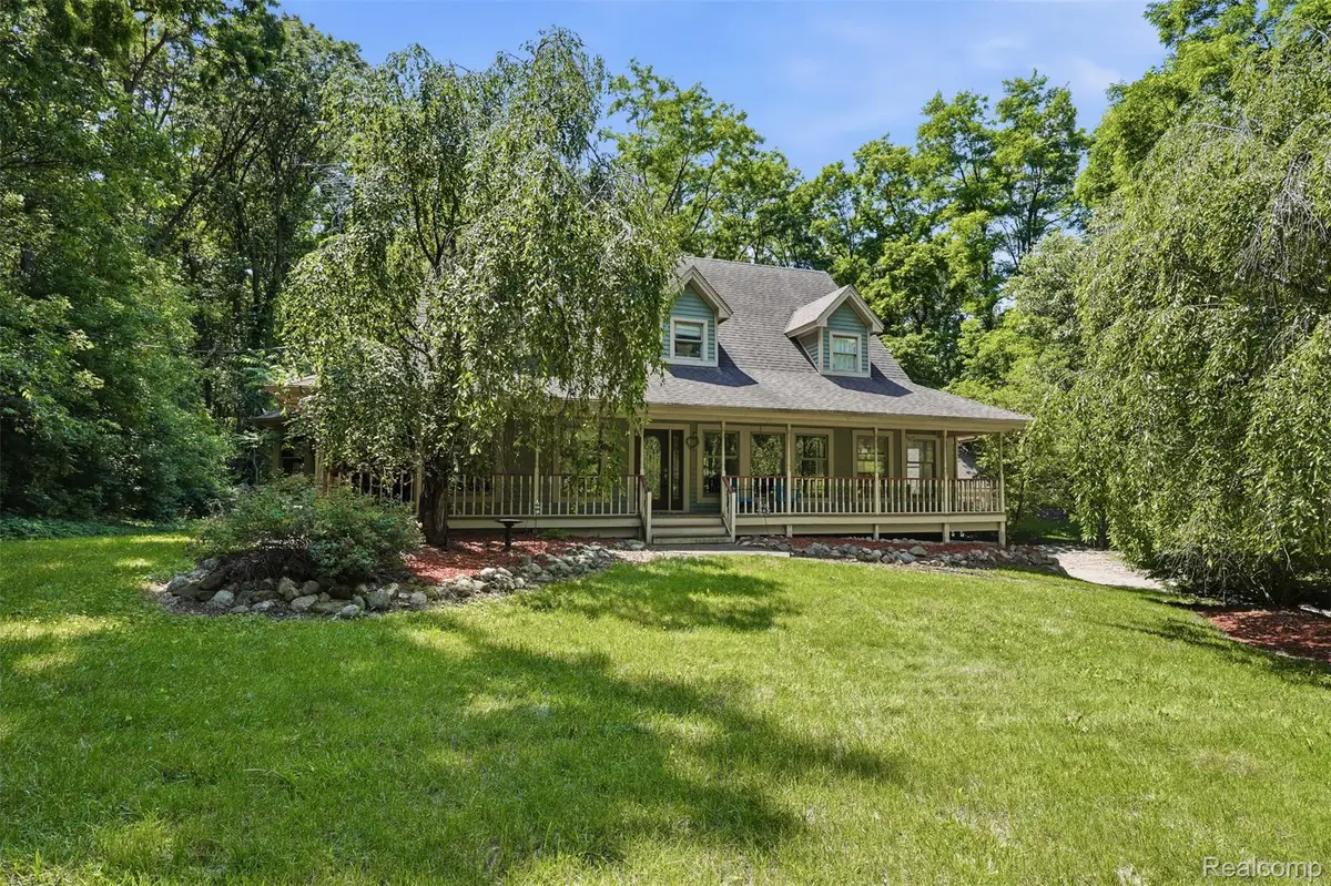 9201 Mabley Hill Road, Fenton, MI 48430 - #1