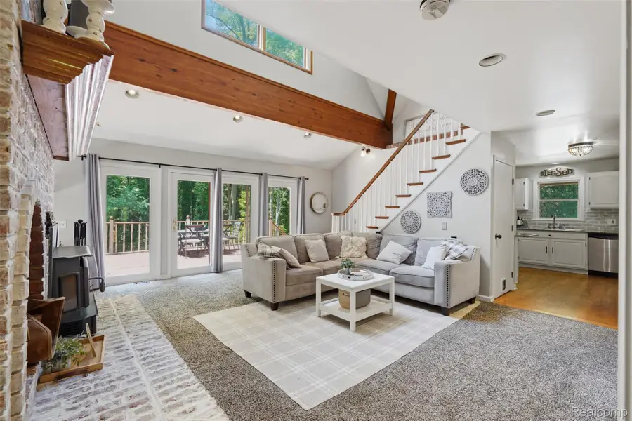 9201 Mabley Hill Road, Fenton, MI 48430 - #3