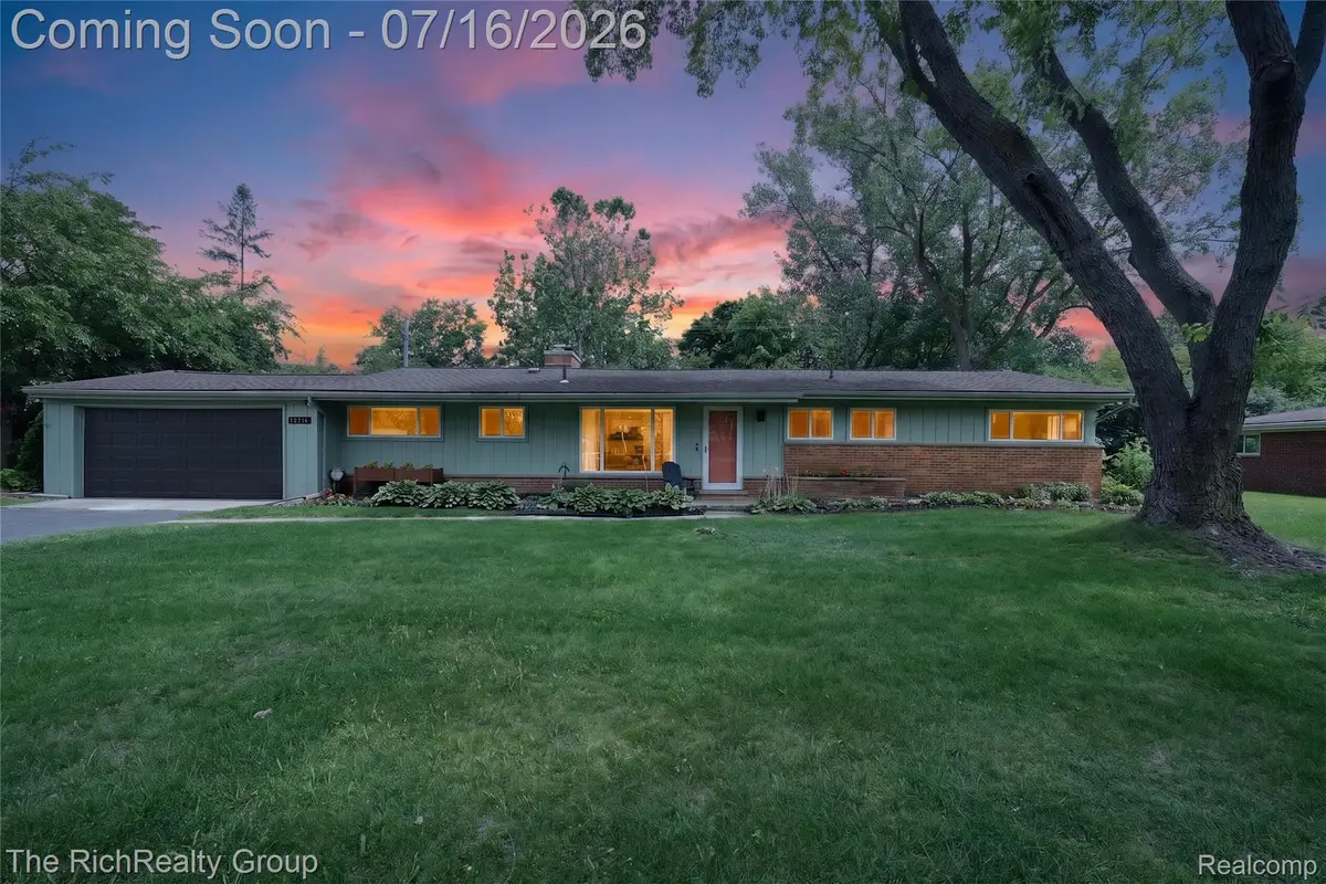 32710 Briarcrest Knolls, Farmington Hills, MI 48334 - #1